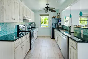 27416 Cayman Ln, Ramrod Key, FL 33042 - Photo 5