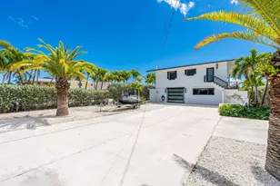 626 Island Dr, Key Largo, FL 33037 - Photo 3