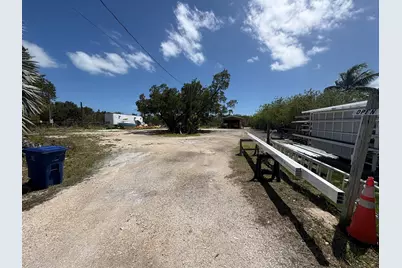 30582 5th Avenue, Big Pine Key, FL 33043 - Photo 3