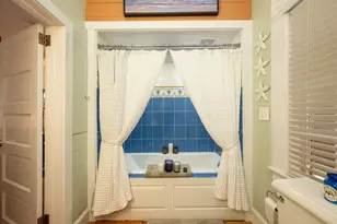 1319 Newton St, Key West, FL 33040 - Photo 17
