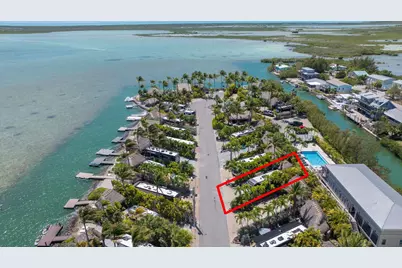 2950 Overseas Highway # 33, Lower Sugarloaf Key, FL 33040 - Photo 23