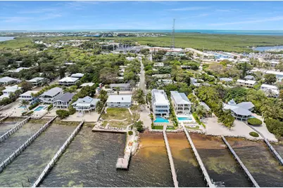 122 Ocean View Drive, Key Largo, FL 33070 - Photo 19