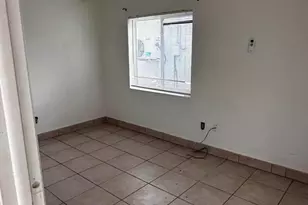 911 NE 5th Ave, Homestead, FL 33030 - Photo 5