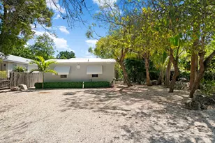 900 Oleander Rd, Key Largo, FL 33037 - Photo 29