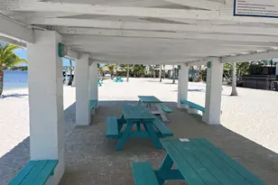 60 Avenue C, Key Largo, FL 33037 - Photo 23