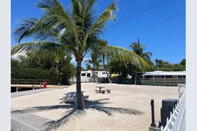 60 Avenue C, Key Largo, FL 33037 - Photo 31