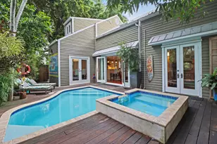1017 Angela St, Key West, FL 33040 - Photo 33
