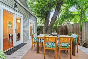1017 Angela St, Key West, FL 33040 - Photo 37