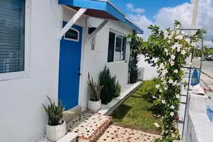 2515 Staples Ave, Key West, FL 33040 - Photo 3