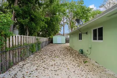 4 Norwood Avenue, Key Largo, FL 33037 - Photo 25