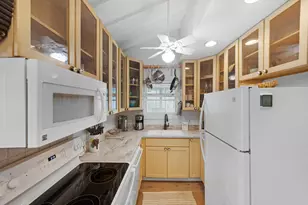 1025 Elgin Ln, Key West, FL 33040 - Photo 13