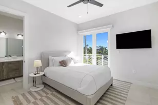 220 14th St, Key Colony, FL 33051 - Photo 27