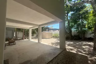 1033 Valencia Rd, Key Largo, FL 33037 - Photo 3
