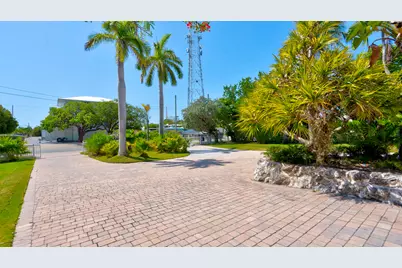 1101 Mastic Street, Upper Sugarloaf Key, FL 33036 - Photo 29