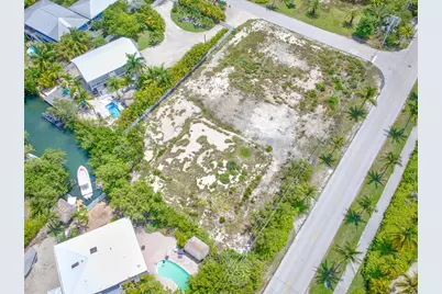 17215 Keystone Road, Sugarloaf Key, FL 33042 - Photo 9