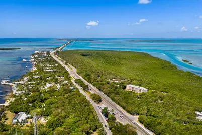 80450 Overseas Highway #204, Upper Matecumbe Key Islamorada, FL 33036 - Photo 31