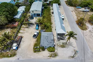 245 41st St, Marathon, FL 33050 - Photo 3