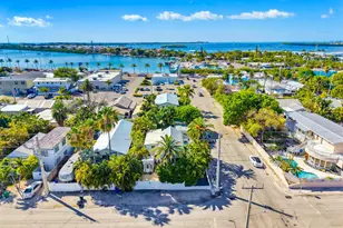 1230 5th St, Key West, FL 33040 - Photo 3
