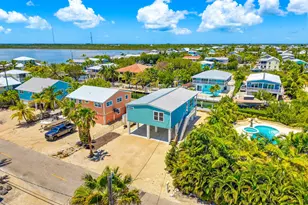 27345 Barbuda Ln, Ramrod Key, FL 33042 - Photo 3