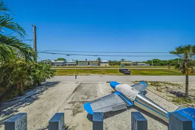 324 S Airport Drive, Summerland Key, FL 33042 - Photo 15