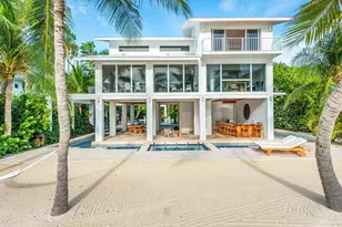 60 Ocean Front Dr, Key Largo, FL 33037 - Photo 1