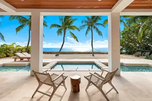 60 Ocean Front Dr, Key Largo, FL 33037 - Photo 1