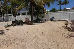 803 Oceana Ave, Key Largo, FL 33037 - Photo 41