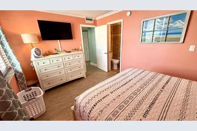 88500 Overseas Highway #APT 108, Plantation Key, FL 33070 - Photo 11