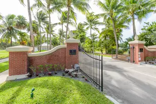 202 Golf Club Dr, Key West, FL 33040 - Photo 23