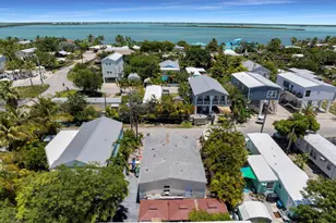 4 Coral Dr, Lower Sugarloaf Key, FL 33040 - Photo 5
