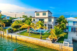 270 E Caribbean Dr, Summerland Key, FL 33042 - Photo 3
