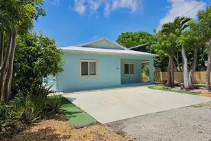 460 Lime Dr, Key Largo, FL 33037 - Photo 1