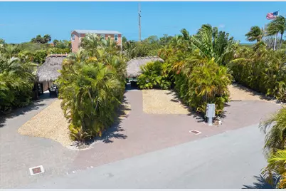 2950 Overseas Highway # 2, Lower Sugarloaf Key, FL 33040 - Photo 5