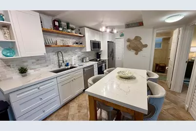 88500 Overseas Highway #APT 317, Plantation Key, FL 33070 - Photo 5