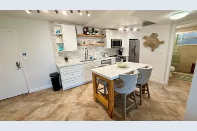 88500 Overseas Highway #APT 317, Plantation Key, FL 33070 - Photo 9