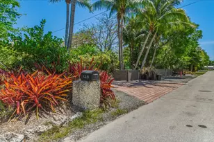 123 Venetian Way, Sugarloaf Key, FL 33042 - Photo 7