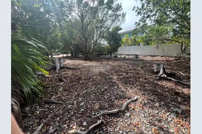 148 Tequesta Street, Upper Sugarloaf Key, FL 33070 - Photo 15