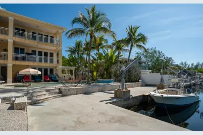 101 Ocean Shores Drive, Key Largo, FL 33037 - Photo 23