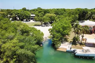 1025 Snapper Ln, Key Largo, FL 33037 - Photo 39