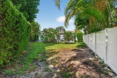 8 Ocean View Boulevard, Key Largo, FL 33037 - Photo 37