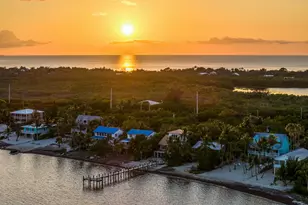 58652 Overseas Hwy, Marathon, FL 33050 - Photo 1