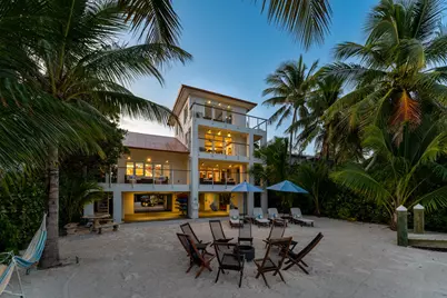 58652 Overseas Highway, Marathon, FL 33050 - Photo 1