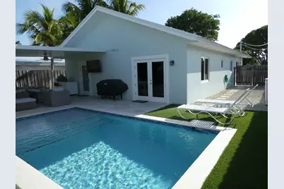 215 S Coconut Palm Boulevard, Plantation Key, FL 33070 - Photo 1