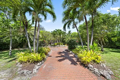 88110 Overseas Highway, Upper Sugarloaf Key, FL 33070 - Photo 23