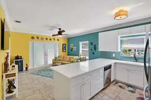 32 S Andros Rd, Key Largo, FL 33037 - Photo 15
