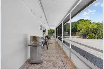 40 Transylvania Avenue, Key Largo, FL 33037 - Photo 11