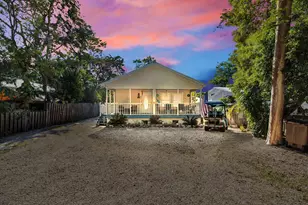 802 Madrid Rd, Key Largo, FL 33037 - Photo 1