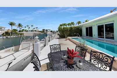 292 Sadowski, Key Colony, FL 33051 - Photo 3