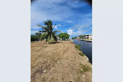 30860 Malaga Lane, Big Pine Key, FL 33043 - Photo 1