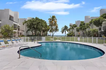 601 W Ocean Drive #316-D, Key Colony, FL 33051 - Photo 37